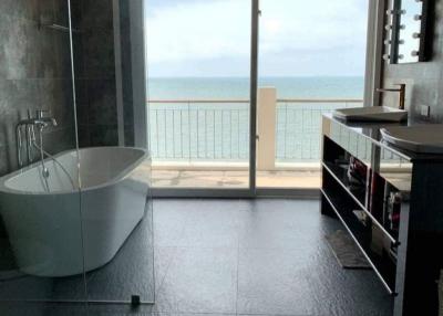 #Sale house 3 Floor next to the sea, Pattaya - Na Kluea (no road to block it)