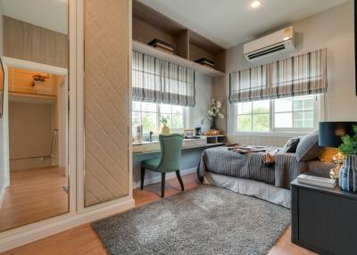 luxury townhome English style, complete functions, in the heart of "Pattaya" Close to the center, easy to connect to the motorway.