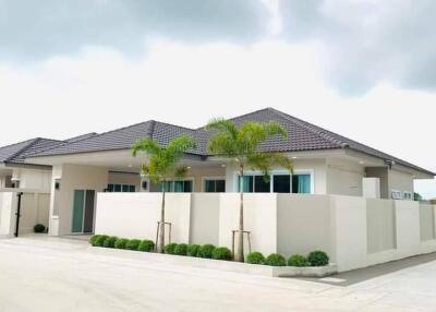 Single-storey detached house, 3 bedrooms, on an area of ​​​​67.5 square meters, starting price 3.99 million baht.