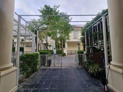 2 storey townhome 2 bedrooms, 2 bathrooms, Baan Klang Muang Pattaya, Soi Ko Phai, South Pattaya. Price 2,890,000 baht