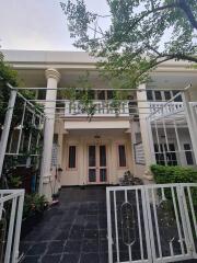 2 storey townhome 2 bedrooms, 2 bathrooms, Baan Klang Muang Pattaya, Soi Ko Phai, South Pattaya. Price 2,890,000 baht
