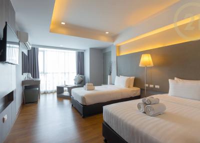 Hotel for sale in Laem Chabang, Sriracha, Chonburi.  Land size 2 rai   • Number of rooms 130 rooms, fully furnished.