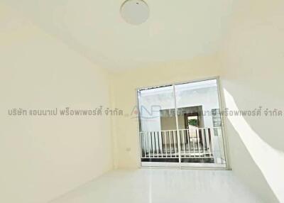 2 storey townhouse for sale, Baan Ratanakorn 19 project. Soi Siam Country Club, Pattaya.  Price 1.69 baht