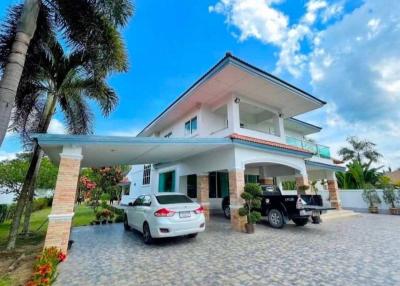 2 storey detached house with private pool Huay Yai Pattaya 5 bedrooms 5 bathrooms Sell ​​16.3 million baht