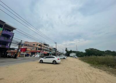 5 Rai Land Chaiyapruek Pattaya.For sale 50,000,000 Per rai.