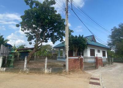 Urgent sale price negotiable House for sale Huay Yai, Sag Ngaew, Pattaya.  Price 2.5 million baht