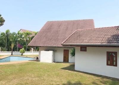 Beautiful house for sale with a pool Bang Saray Pattaya Sell ​​5.99 minus