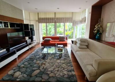 Luxury house for sale, Pool Villa, Pattaya, Na Jomtien. Sea view from the 2nd floor private house