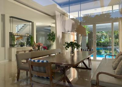 HOT!! House for sale, Pool Villa, Na Jomtien, Pattaya. Near the sea, only 40 meters.