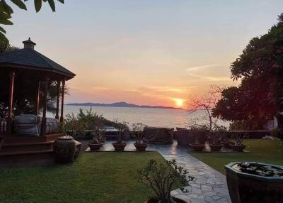 Vacation home for sale South Pattaya near Bali Hai Cape.