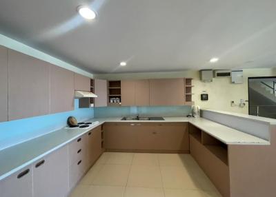 Residence Pattaya apartment 5 type rooms For sale