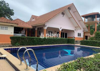 Pool Villa in Huay Yai For sale