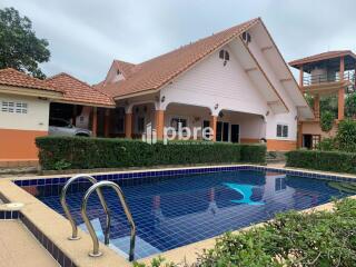 Pool Villa in Huay Yai For sale