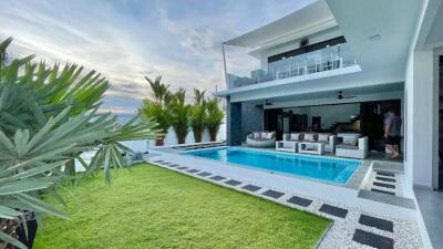 Luxurious house, Mabprachan, Pattaya. 3 bedrooms 4 bathrooms