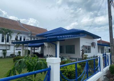 House for sale in Na Jomtien, Pattaya. 2 bedrooms 2 bathrooms