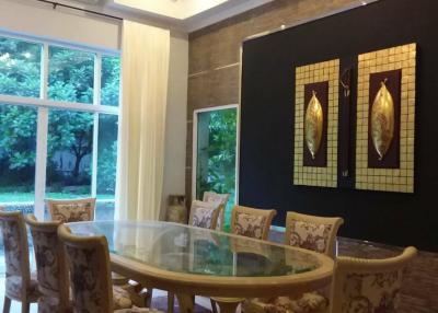 #Luxury mansion for sale, very large area The coordinates are near Khao Chi Chan Pattaya.  Mansion area 9.2 rai