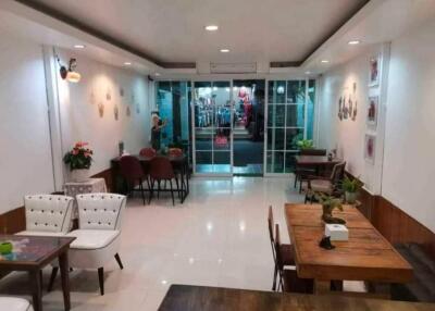 3-storey commercial building in South Pattaya.  2 bedrooms 3 bathrooms