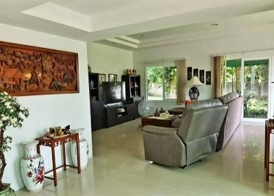 House for sale, 3 bedrooms, 3 bathrooms, Map Fuk Khak Lake, Pattaya.