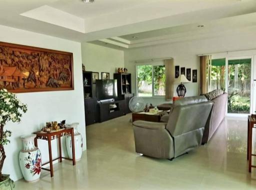 House for sale, 3 bedrooms, 3 bathrooms, Map Fuk Khak Lake, Pattaya.