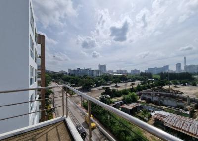 Selling below cost, 5 storey building, 2 booths, Pratumnak Hill, Pattaya.
