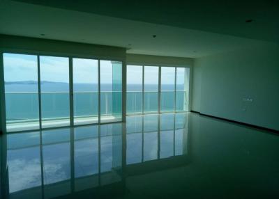 New Beachfront Penthouse  36th floor Pattaya