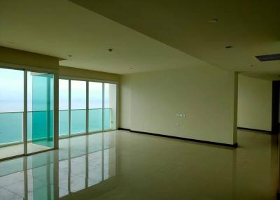 New Beachfront Penthouse  36th floor Pattaya