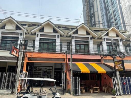 Discount  From 14.5 to10.5M  Good price - Good location  Commercial building