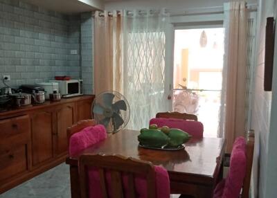 House for sale in South Pattaya 3 bedrooms 2 bathrooms.