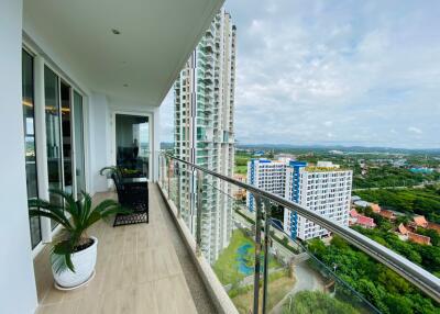 The residences Pattaya   2 bedrooms 2 bathrooms.