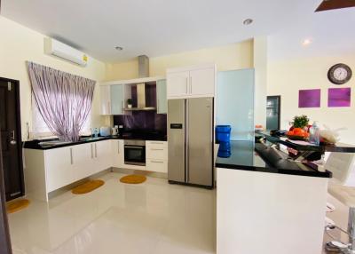 House for sale in Dusit,  3 bedrooms, 2 bathrooms, Pattaya.