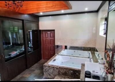 Pattaya Luxury House Thai bali For Sale 5 Bedrooms 6 Bath rooms