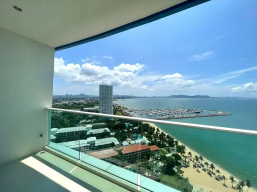 Movenpick Brand new beachfront condo Pattaya  Discount 1,000,000 Million Baht...