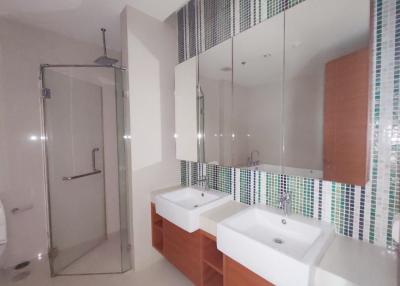 NewCondo for sale, 3 bedrooms, room area 237.89 sqm,
