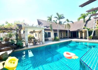Discount from 18M to 12M Pool villa Mabprachan Pattaya