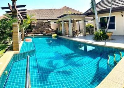 Discount from 18M to 12M Pool villa Mabprachan Pattaya