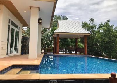 Pool Villa for sale in village Located in Sukumvit 89 Rd Pattaya