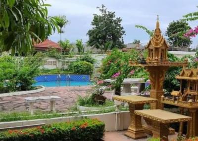3 bedroom pool villa large area for sale Pattaya