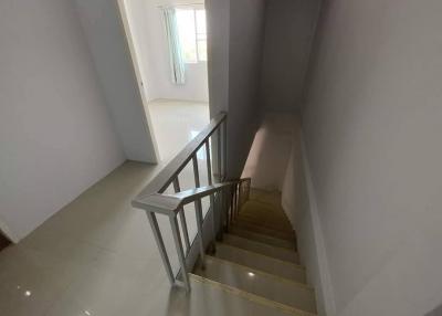 Townhouse for sale, 2 floors, 2 bedrooms, 2 bathrooms, 1 kitchen, 1 living room.  in Nong Ket Yai