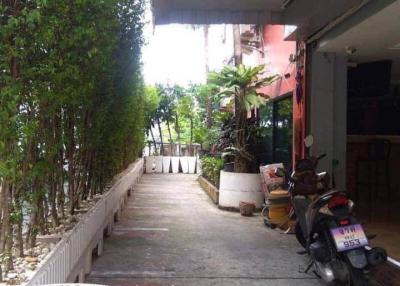 Apartments 4 floor 16 rooms South Patttaya