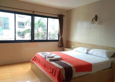 Apartments 4 floor 16 rooms South Patttaya