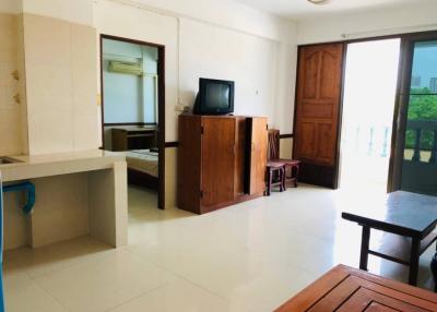Apartment 3 rai 2 ngan 150 rooms near Jomtien beach 600 meter.
