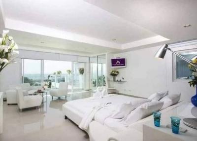 Luxury house for sale on Na Jomtien beach  7 bedrooms 8 bathrooms