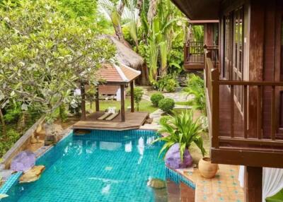 Luxury Traditional Thai Bali pool villa Pattaya
