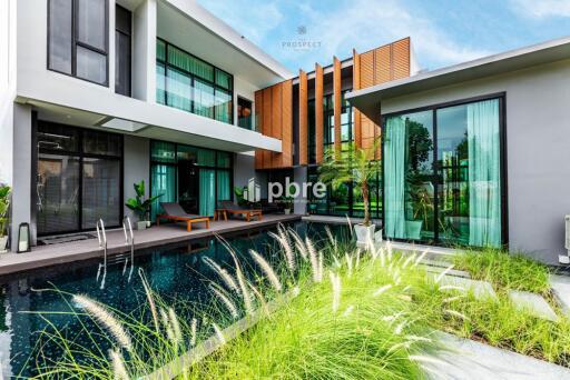 The Prospect Villas modern tropical resort For sale