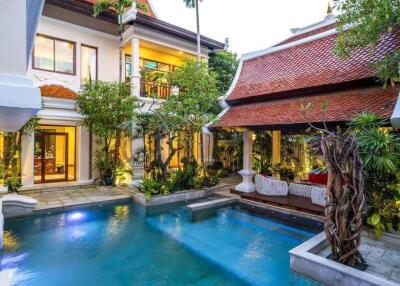 Luxury resort villa Thai Bali style discount from 39.5M to 31.5M Na Jomtien Pattaya