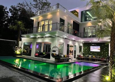 Luxury Pool villa for sale &rent Jomtien Pattaya- Thepprasit Pattaya