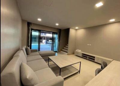 Quick Sale Brand New Town House Nice and quality in Huay yai