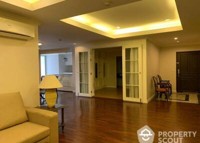 3-BR Condo at Newton Tower Condominium near BTS Nana