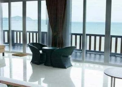 The Sand Beach Hotel Pattaya