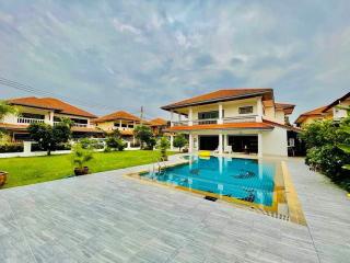 Pool villa for rent and sale Eakmokol villages Soi chaiyaprek close Jomtien beach